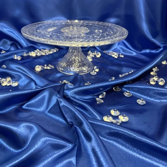 Shannon crystal round footed cake stand - Picture 5 of 10